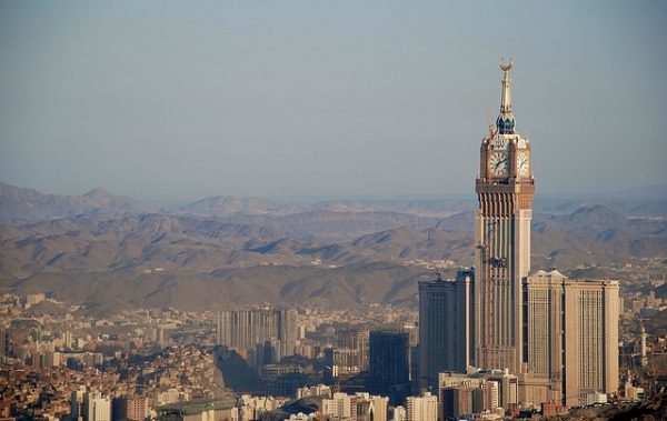 السعودية تجمع 107 مليارات دولار من تسويات ملفات الفساد