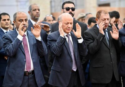 مائة ألف دولار تؤجّل صداماً سياسياً بين بن بريك والعليمي